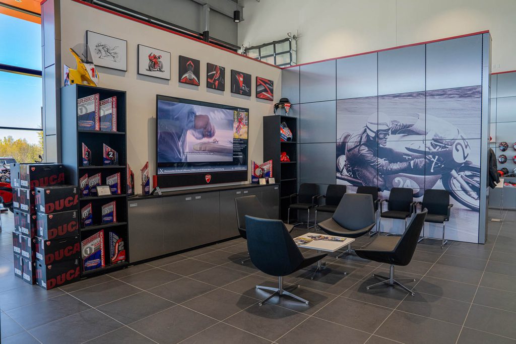 GRP_DSC07760_half_web