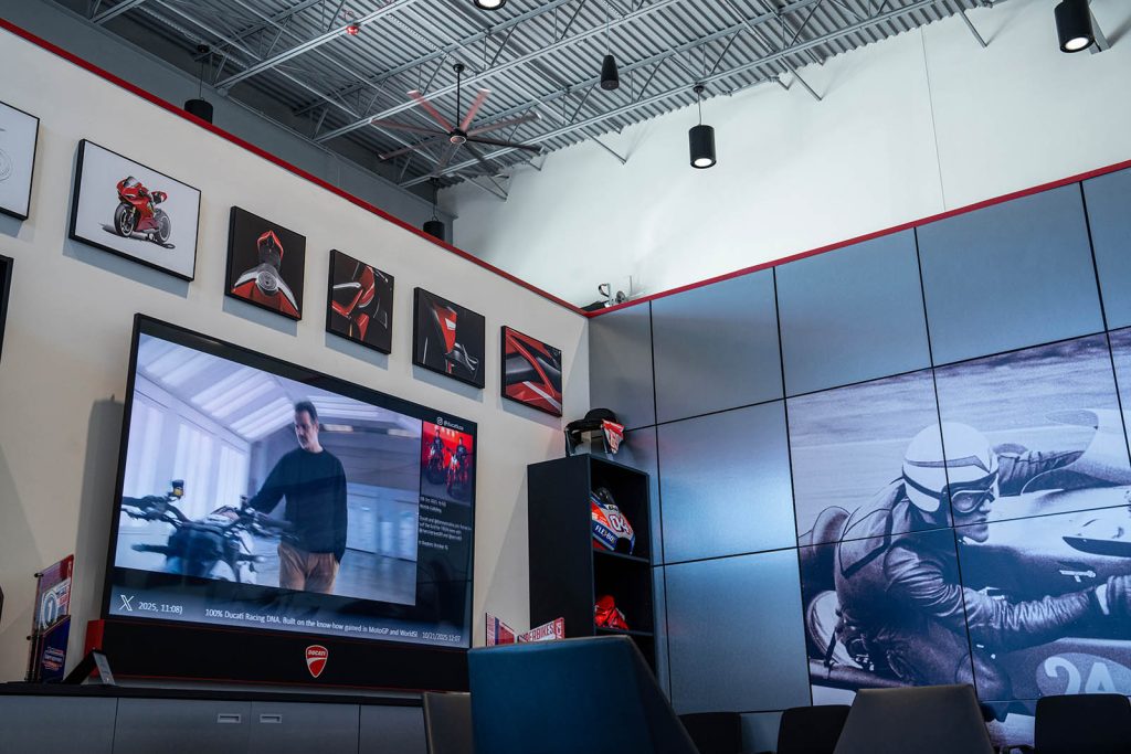 GRP_DSC07768_half_web