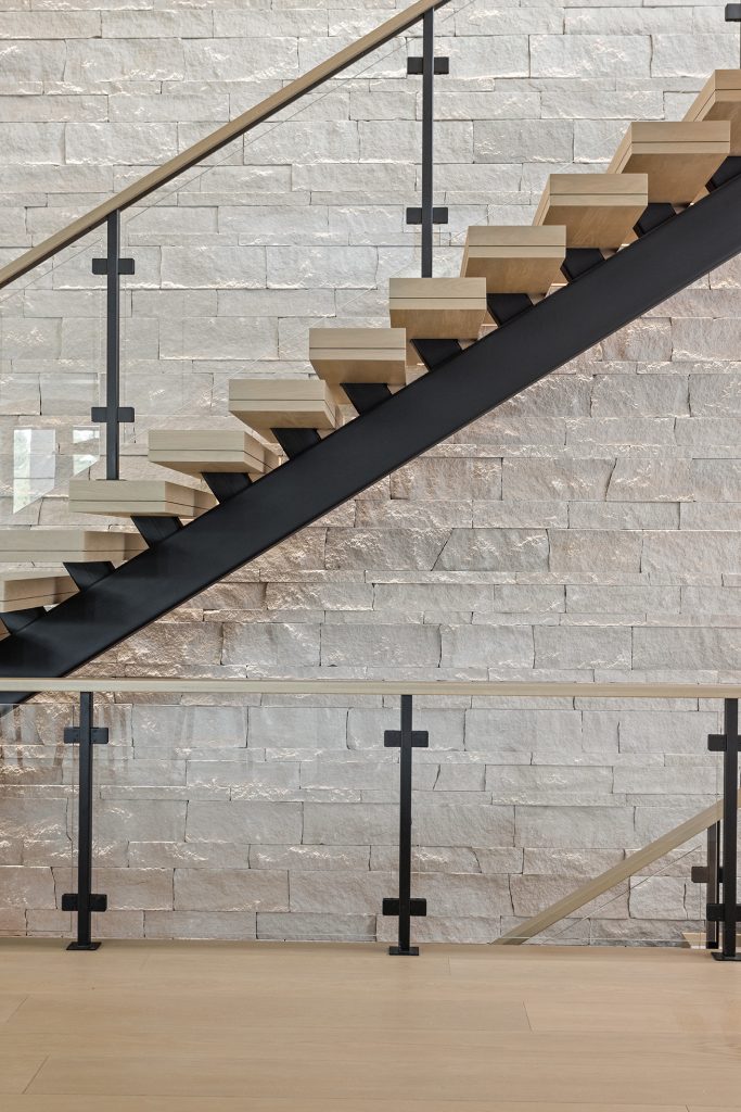 7404NPenn-Hoss-140edited