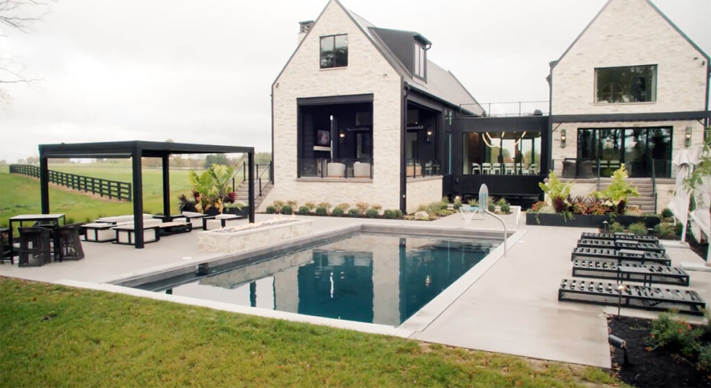 Be Wowed By a Tour of This Modern Vinyard-Style Home in Indiana